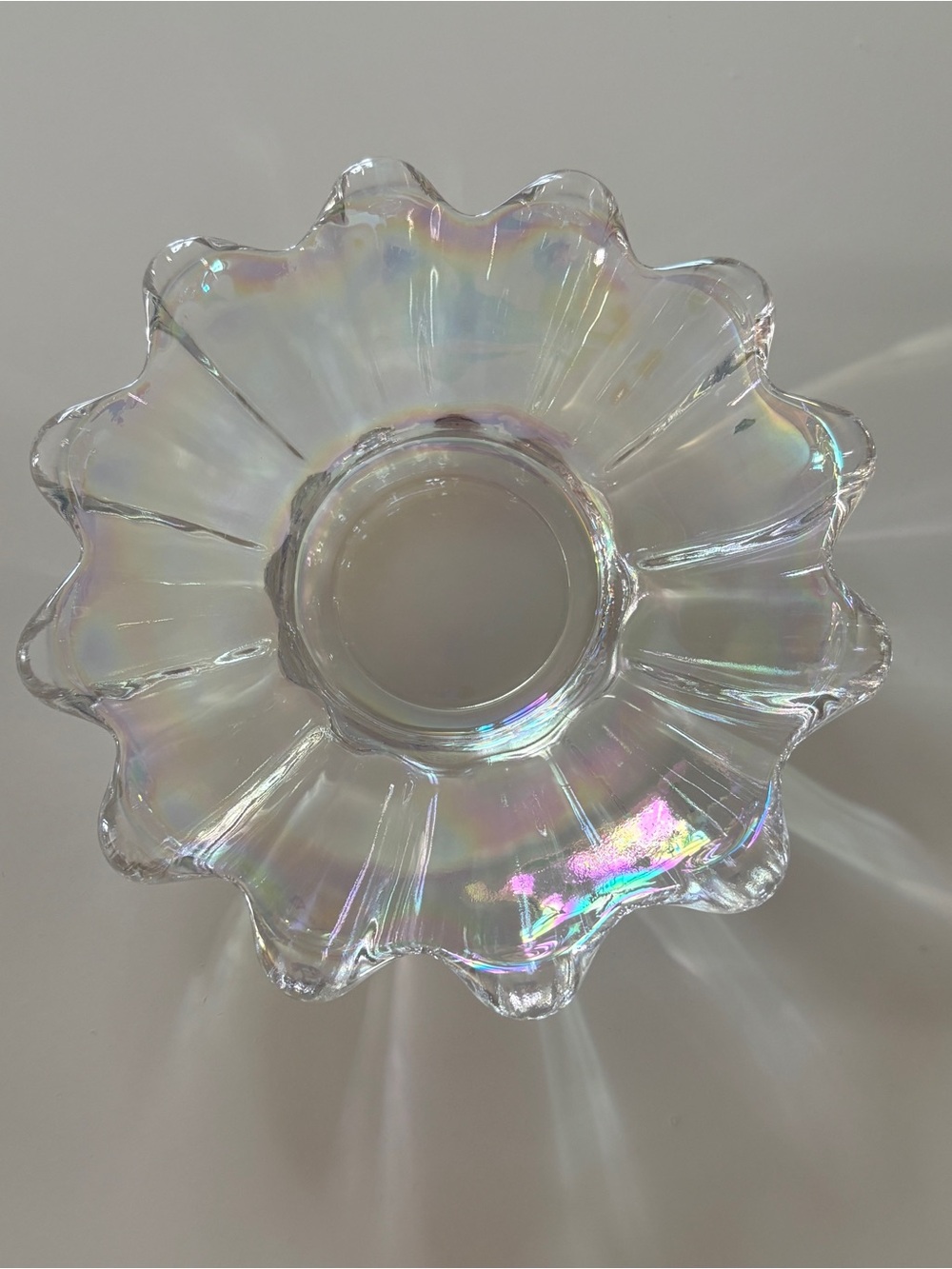 Vintage Iridescent Federal Glass Small Flower Sunburst Berry Bowl or Plate